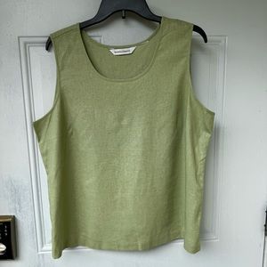 DRAPER’ & DAMON’S. Sage Green, Linen, Sleeveless Top. 2XL.